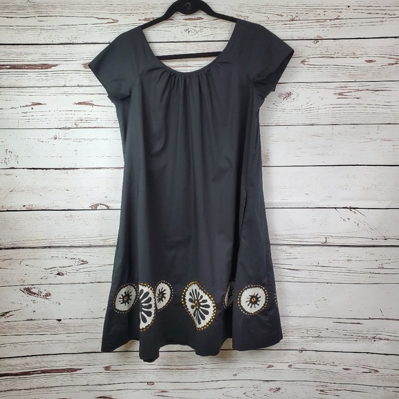 Dkny Dresses & Skirts - DKNY Applique Dress with Pockets